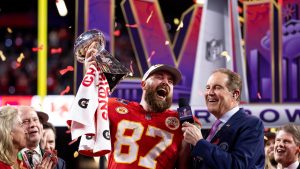 87-kansas-city-chiefs-celebrates-878728489.jpg