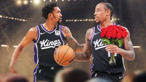 Kings-news-DeMar-DeRozan-gives-Malik-Monk-his-flowers-after-wild-41-in-Warriors-clash.jpg