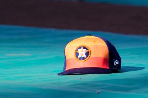 MLB-Houston-Astros-at-Kansas-City-Royals-22984145-1180x787.jpg