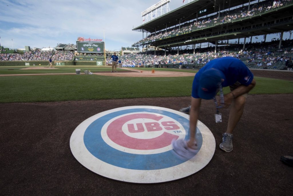 MLB-San-Diego-Padres-at-Chicago-Cubs-10121349-1180x787.jpg