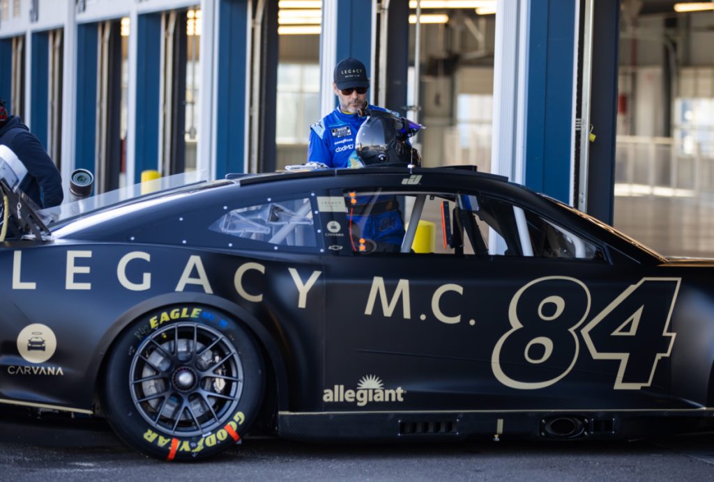 NASCAR-Test-Session-19848615-1180x797.jpg