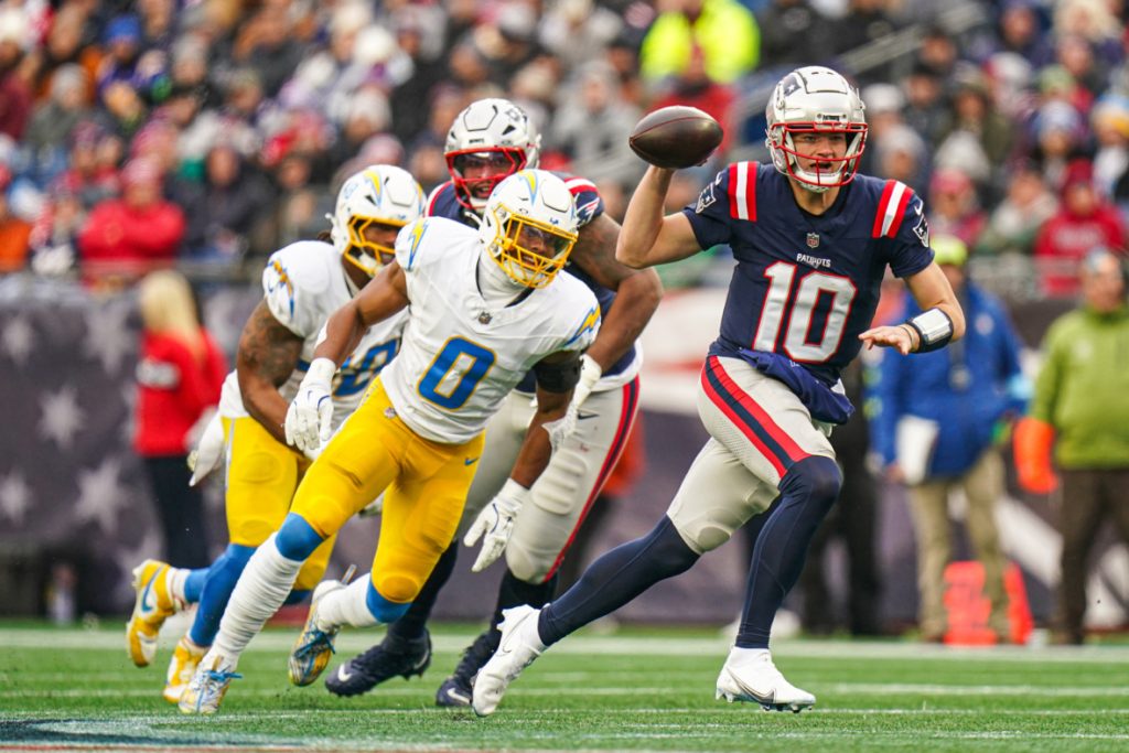 NFL-Los-Angeles-Chargers-at-New-England-Patriots-25074376-1180x787.jpg