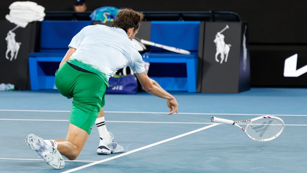 daniil-medvedev-reacts-throws-racket-964181298.jpg