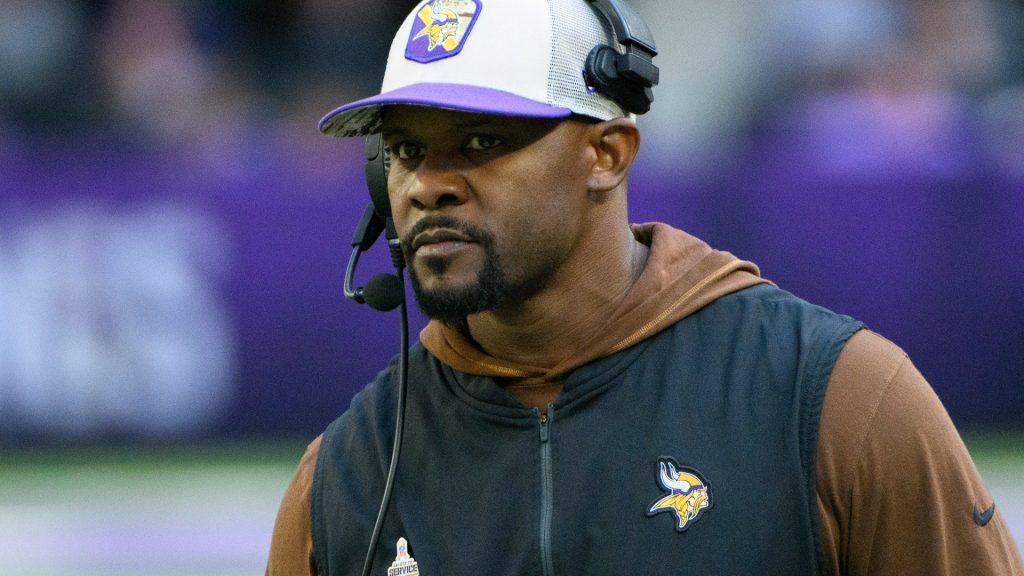 defensive-coordinator-brian-flores-minnesota-871075330.jpg