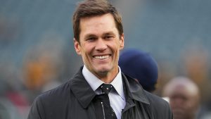 tom-brady-looks-field-prior-957727501_feaad5.jpg