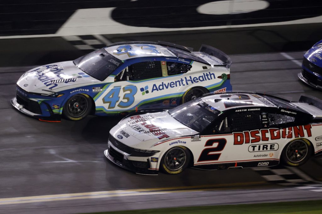 NASCAR-Duel-2-at-DAYTONA-25412901-1180x787.jpg