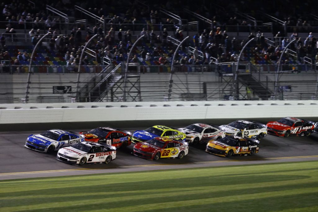 NASCAR-Duel-2-at-DAYTONA-25412990-1180x787.jpg