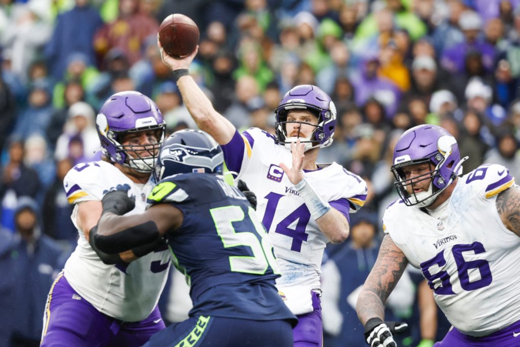 NFL-Minnesota-Vikings-at-Seattle-Seahawks-25048852-1180x787.jpg