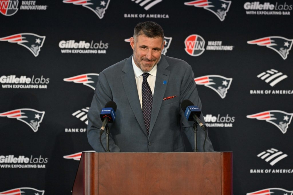 NFL-New-England-Patriots-Mike-Vrabel-Press-Conference-25187787-1180x787.jpg