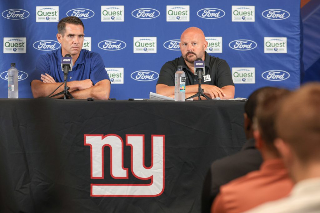 NFL-New-York-Giants-Training-Camp-23813111-1180x787.jpg