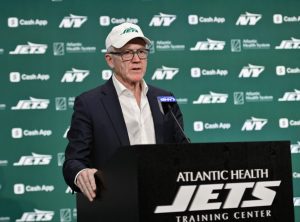 NFL-New-York-Jets-Head-Coach-Aaron-Glenn-Introductory-Press-Conference-25278412-1180x872.jpg