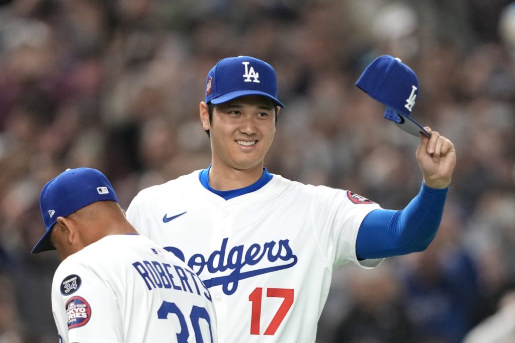 MLB-Spring-Training-Los-Angeles-Dodgers-at-Hanshin-Tigers-25688047-1180x787.jpg