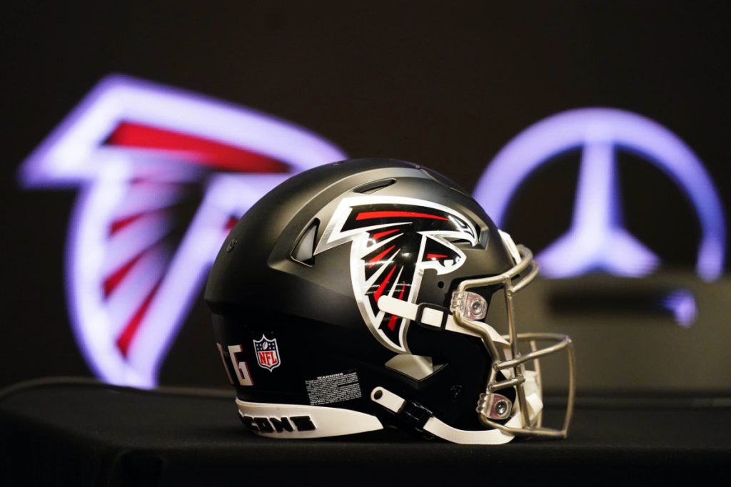 NFL-Atlanta-Falcons-Head-Coach-Raheem-Morris-Introductory-Press-Conference-22451376-1180x787.jpg