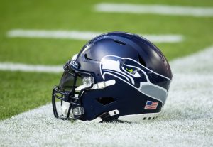 NFL-Seattle-Seahawks-at-Arizona-Cardinals-24957029-1180x813.jpg